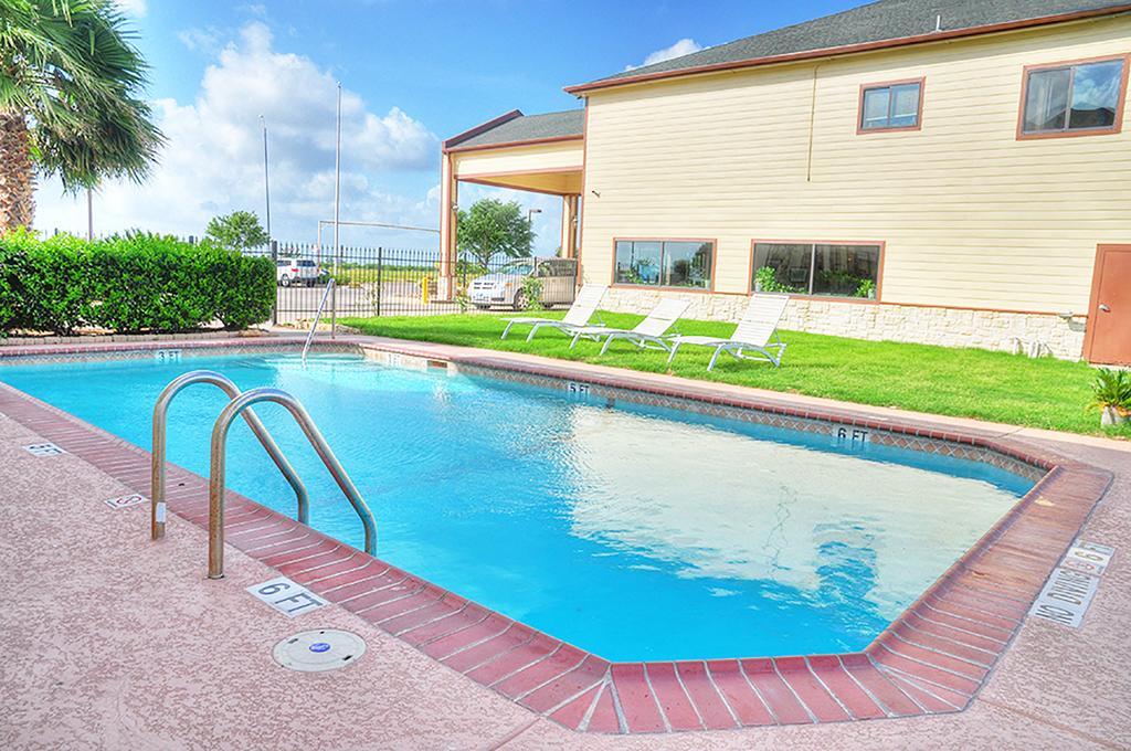 Lone Star Inn And Suites Victoria Exterior foto